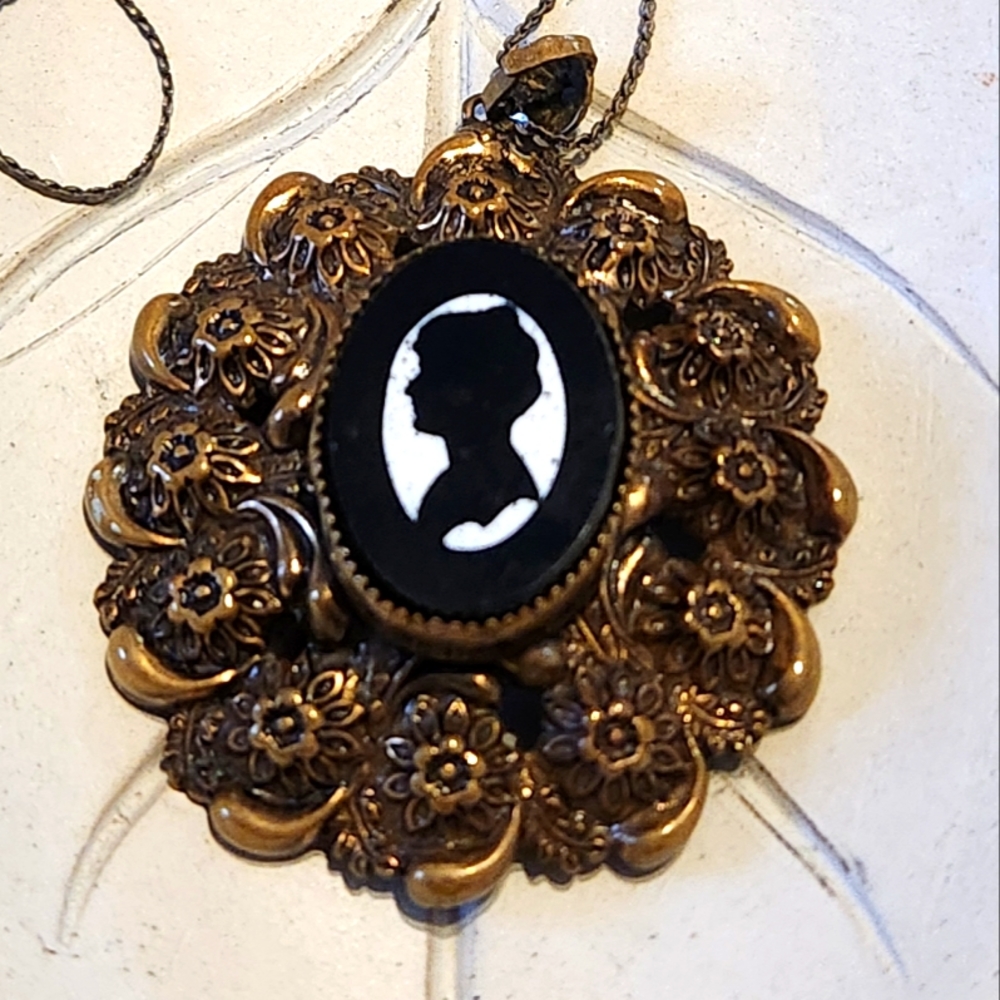 Antique Cameo Necklace